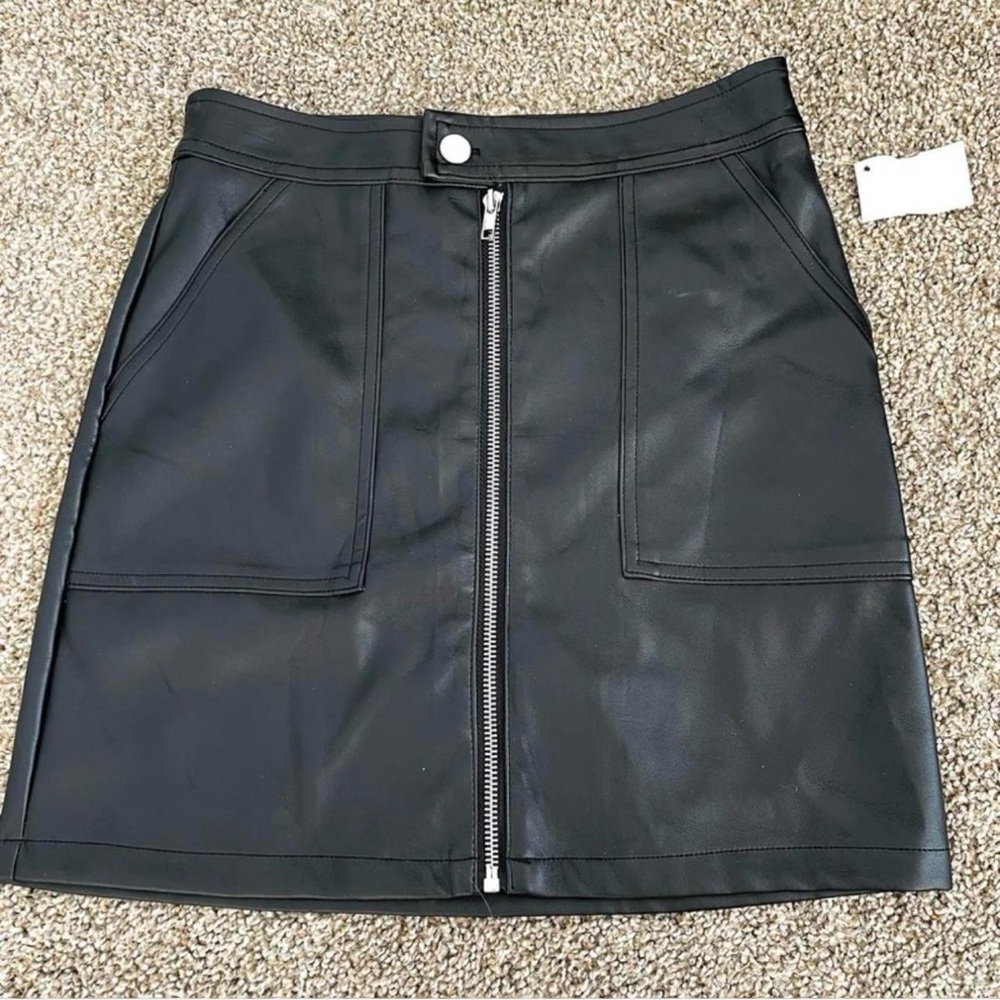 Black Skirt